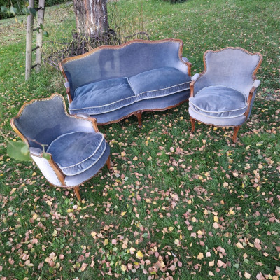 Sezení - sofa s křesílky