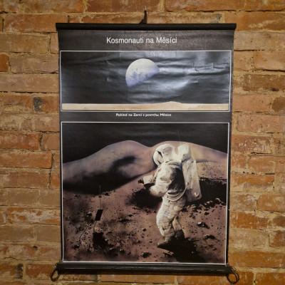 Školní plakát Kosmonauti na Měsíci 85x60cm