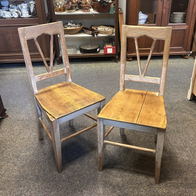 Dřevěné jídelní židle 2ks