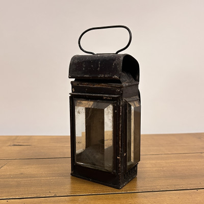 Stará nádražní lampa, svítilna