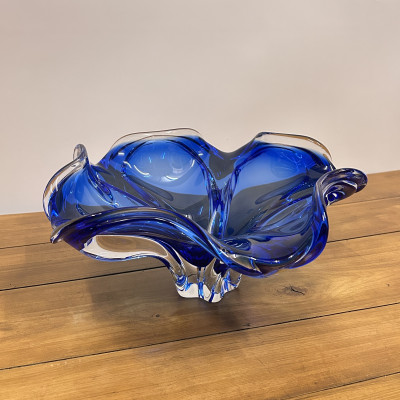 Skleněná mísa – modrá s čirými okraji, hutní sklo