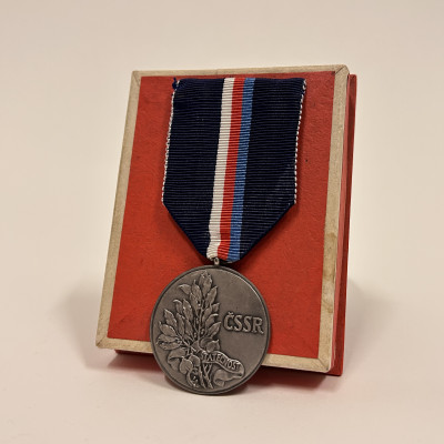 Vyznamenání - stříbrná medaile Za statečnost ČSSR č.790