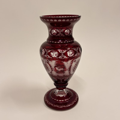 Velká váza Egermann, rubínové sklo