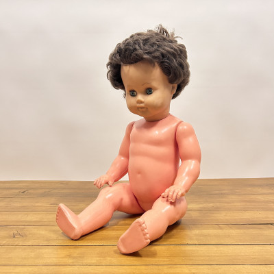 Velká retro mrkací panenka