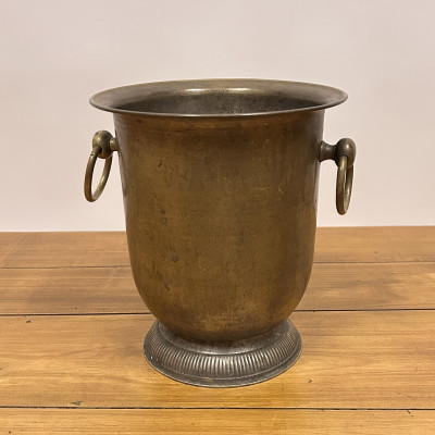 Mosazný chladič na šampaňské