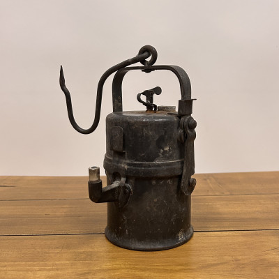 Karbidka - karbidová hornická lampa