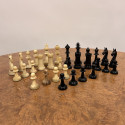 Šachové figurky z rohoviny 32ks