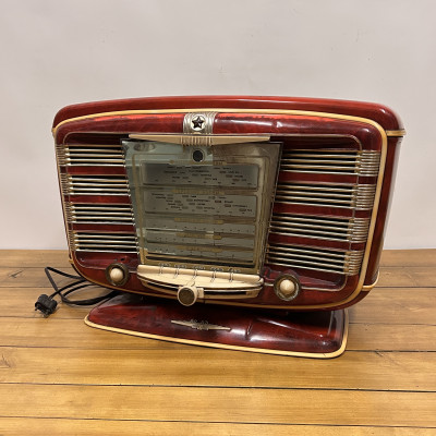 Lampové rádio Zvezda 54