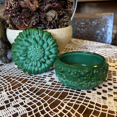 Malachitová dóza - šperkovnice "slunečnice", jade sklo