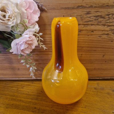 Jantarová skleněná váza