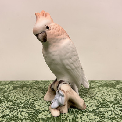 Porcelánová soška papoušek kakadu Royal Dux Bohemia