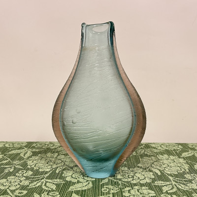 Skleněná váza, autor Miloslav Klinger