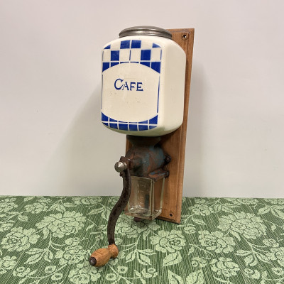 Nástěnný mlýnek na kávu, Sarreguemines France 4846