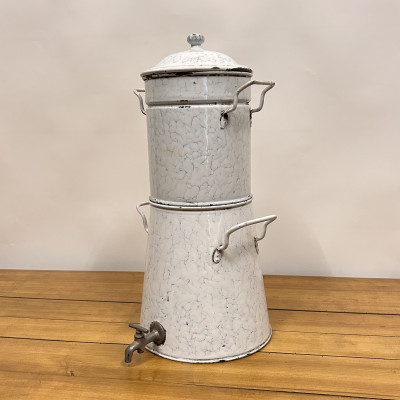 Smaltovaná hotelová konvice s kohoutkem, kávovar - samovar