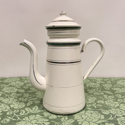 Smaltovaná konvice s lemováním