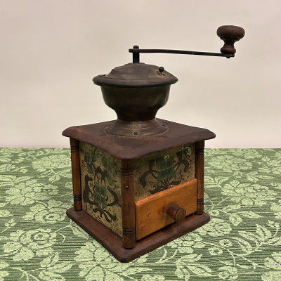 Stolní kávový mlýnek s malbou