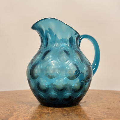 Skleněný džbánek na vodu