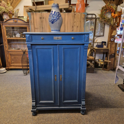 Skříňka, vertiko v modré patině