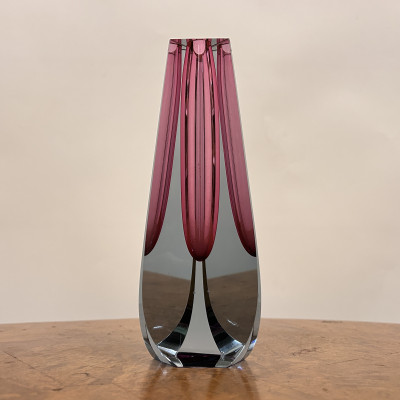 Skleněná květinová váza , návrh Pavel Hlava