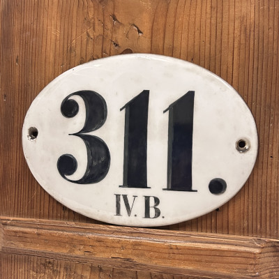 Porcelánová domovní cedule 311 IV.B.